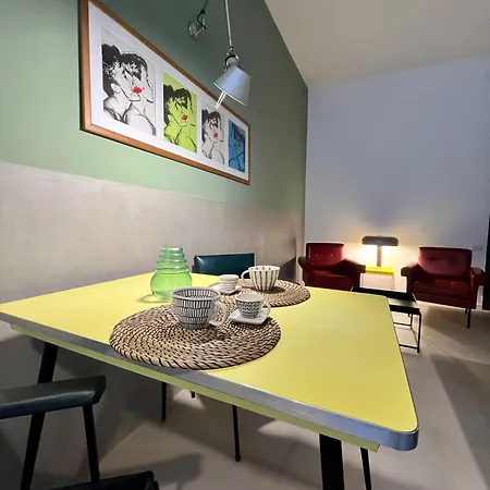 Concrete Museo Apartman Nápoly